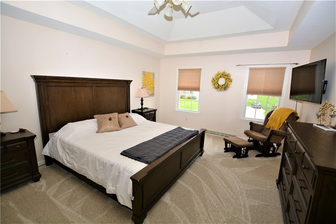 Cranberry Twp, Pennsylvania 16066, United States, 4 Bedrooms Bedrooms, ,3 BathroomsBathrooms,Residential,Contingent,108180
