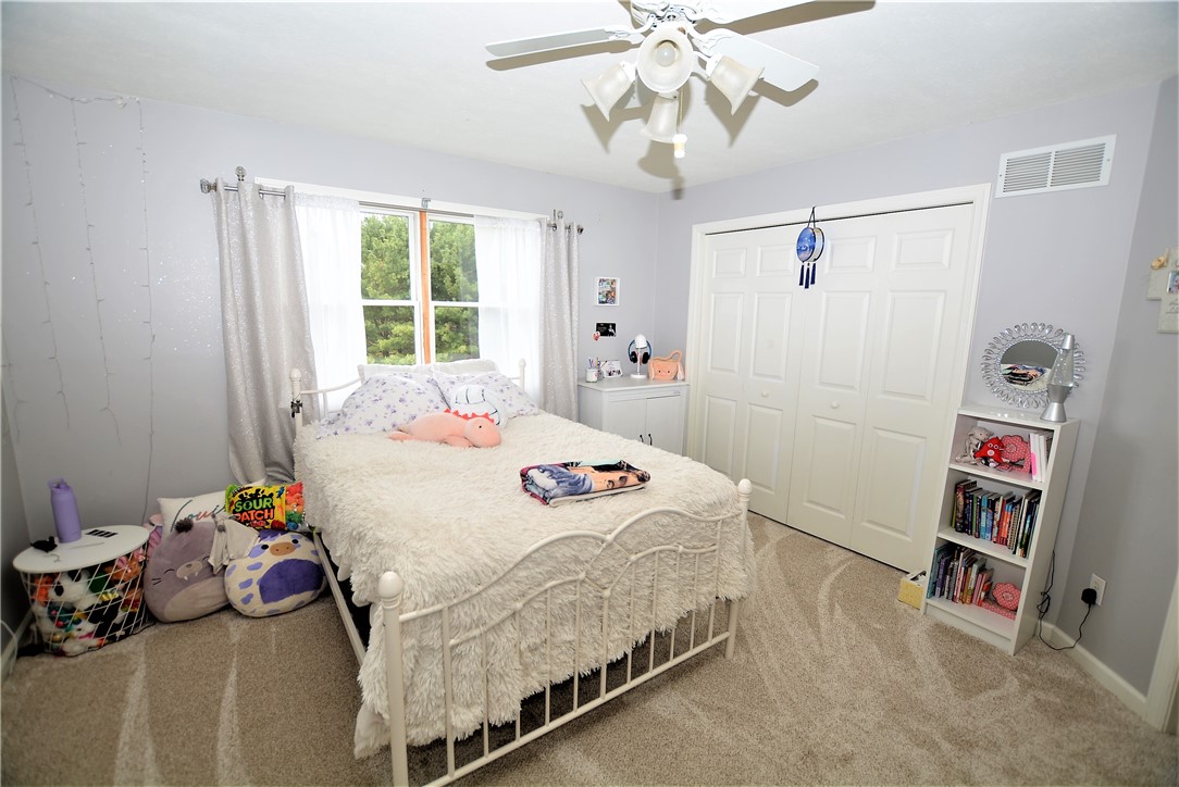 Cranberry Twp, Pennsylvania 16066, United States, 4 Bedrooms Bedrooms, ,3 BathroomsBathrooms,Residential,Contingent,108180