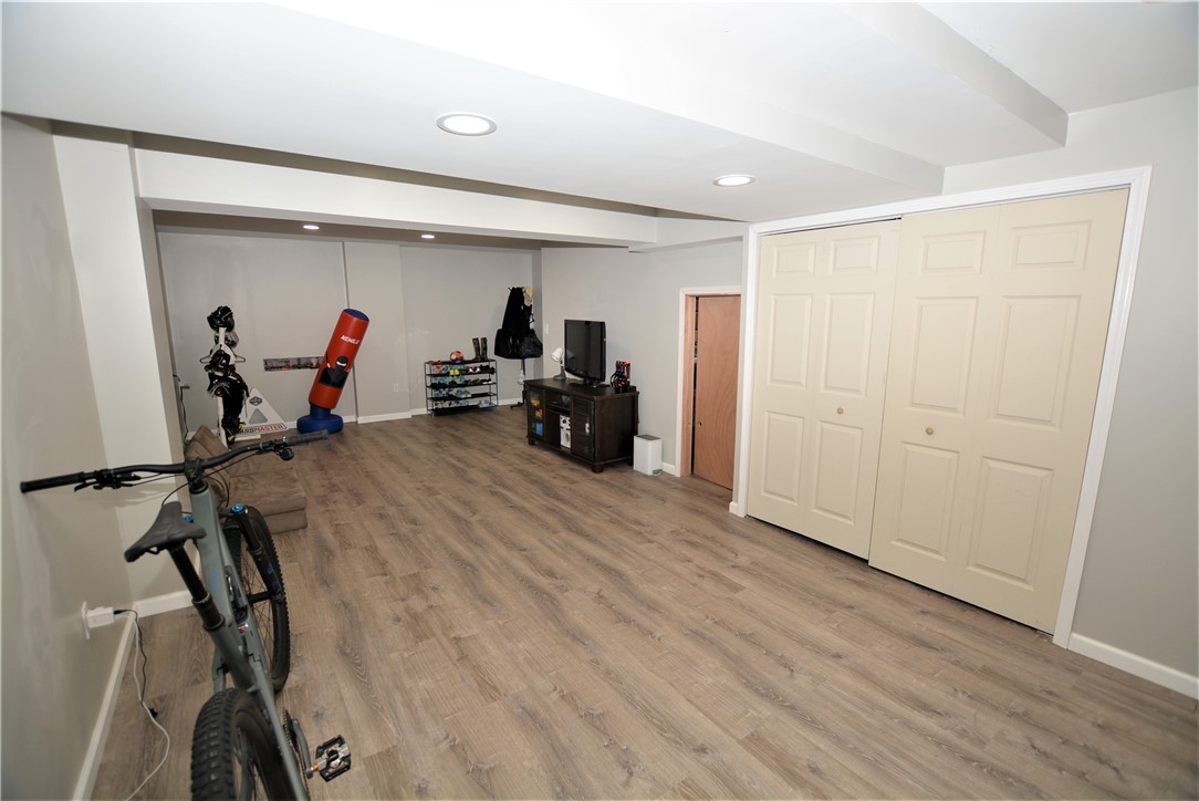 Cranberry Twp, Pennsylvania 16066, United States, 4 Bedrooms Bedrooms, ,3 BathroomsBathrooms,Residential,Contingent,108180