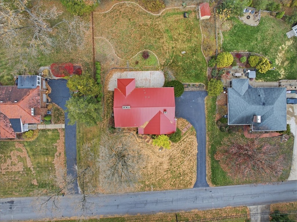 Upper St Clair, Pennsylvania 15241, United States, 3 Bedrooms Bedrooms, ,3 BathroomsBathrooms,Residential,Active,245005