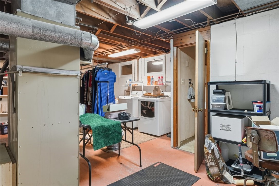 Upper St Clair, Pennsylvania 15241, United States, 3 Bedrooms Bedrooms, ,3 BathroomsBathrooms,Residential,Active,245005