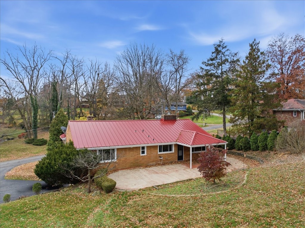 Upper St Clair, Pennsylvania 15241, United States, 3 Bedrooms Bedrooms, ,3 BathroomsBathrooms,Residential,Active,245005