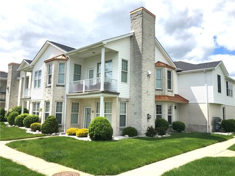 211 Adams Pointe Blvd Unit #10 Adams Twp PA 16046