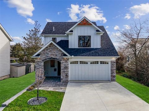 Photo of 224 Bunger St, Ligonier, PA 15658 (MLS # 1746497)