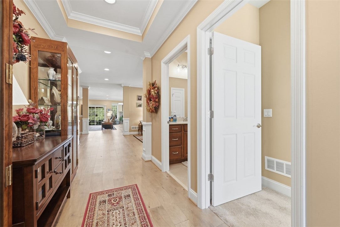 146 Summer Seat Ln