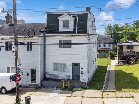 Photo of 1946 Arlington Ave, Pittsburgh, PA 15210 (MLS # 1760536)