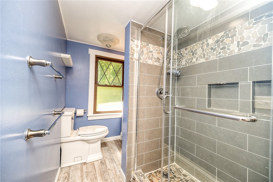 Rochester Twp, Pennsylvania 15074, United States, 4 Bedrooms Bedrooms, ,3 BathroomsBathrooms,Residential,Contingent,149639