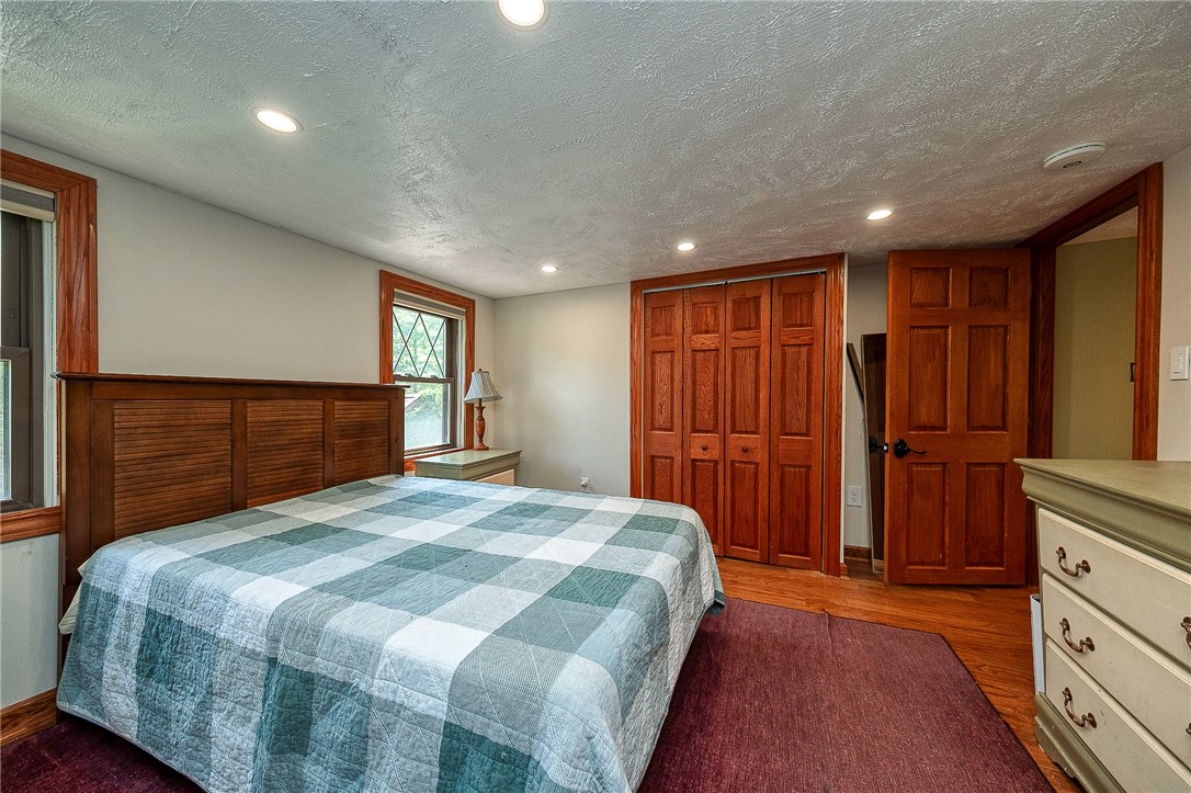 Rochester Twp, Pennsylvania 15074, United States, 4 Bedrooms Bedrooms, ,3 BathroomsBathrooms,Residential,Contingent,149639