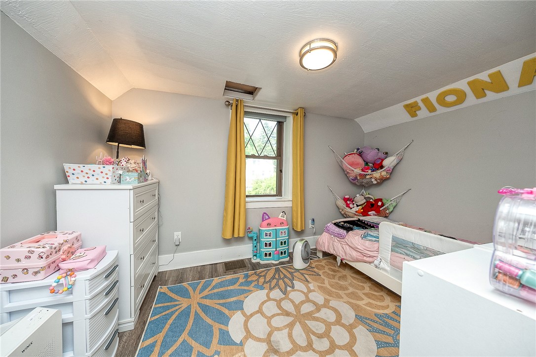 Rochester Twp, Pennsylvania 15074, United States, 4 Bedrooms Bedrooms, ,3 BathroomsBathrooms,Residential,Contingent,149639