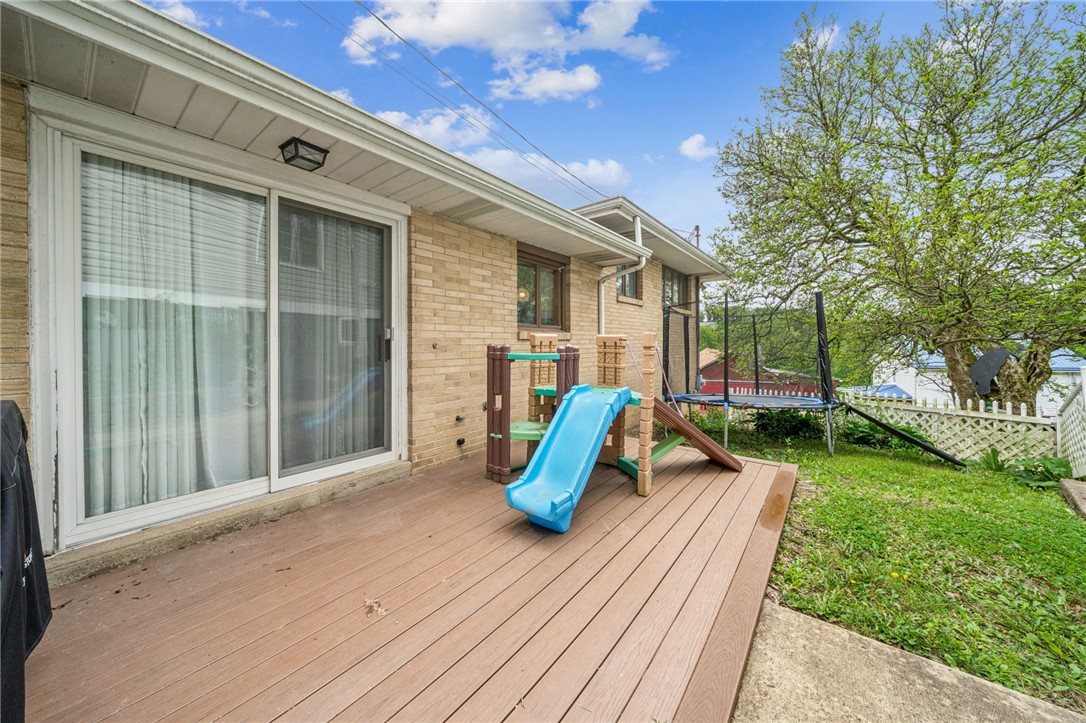 5795 Roosevelt Ave