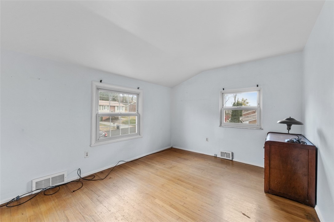 Murrysville, Pennsylvania 15626, United States, 3 Bedrooms Bedrooms, ,2 BathroomsBathrooms,Residential,Active,242046