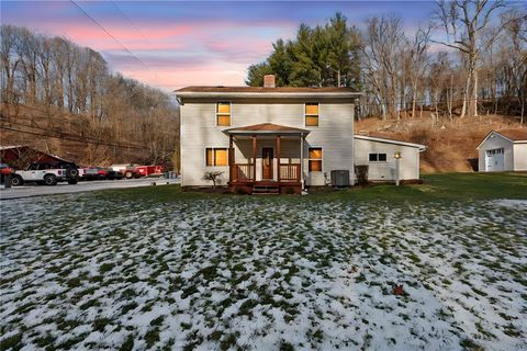 Photo of 2063 Knight Rd, Finleyville, PA 15332 (MLS # 1738352)