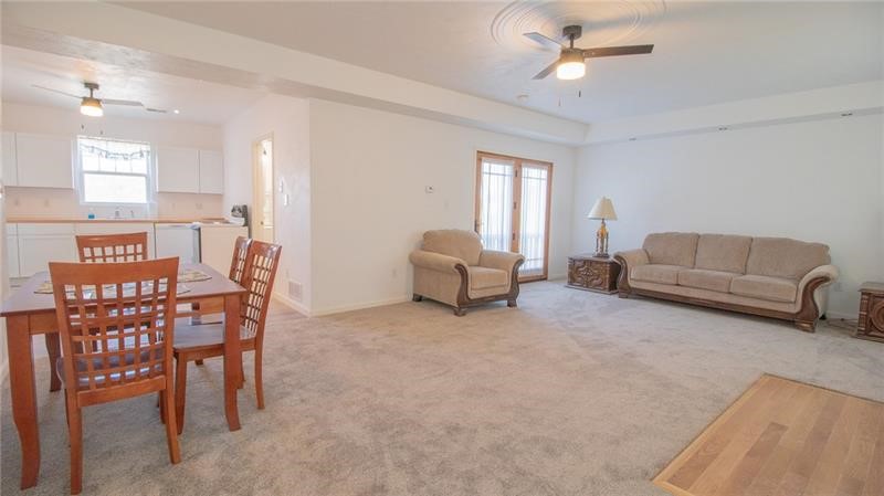 North Huntingdon, Pennsylvania 15642, United States, 3 Bedrooms Bedrooms, ,2 BathroomsBathrooms,Residential,Active,163456