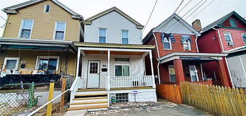 Photo of 344 W 13th Ave, Homestead, PA 15120 (MLS # 1738106)