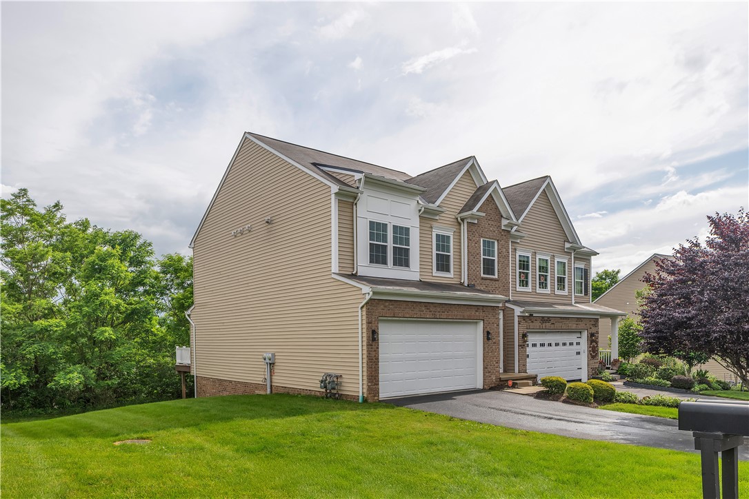 2278 Flint Dr