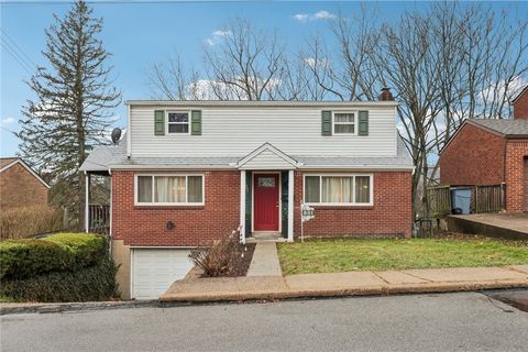 Photo of 631 George St, Turtle Creek, PA 15145 (MLS # 1737150)