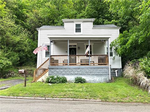 Photo of 3203 Spring Garden Rd, Pittsburgh, PA 15212 (MLS # 1762867)