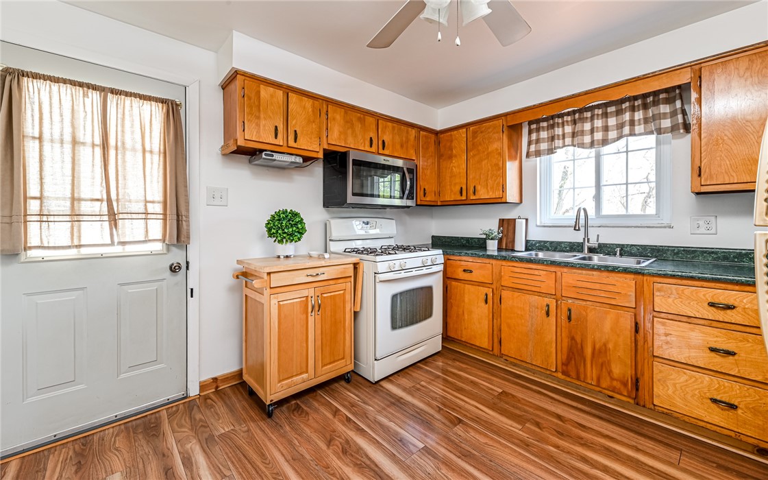 901 8th Ave Ave, Conway, Pennsylvania image 7