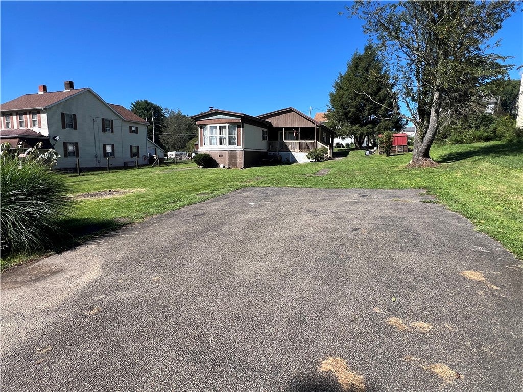 783 Walnut Hill Rd