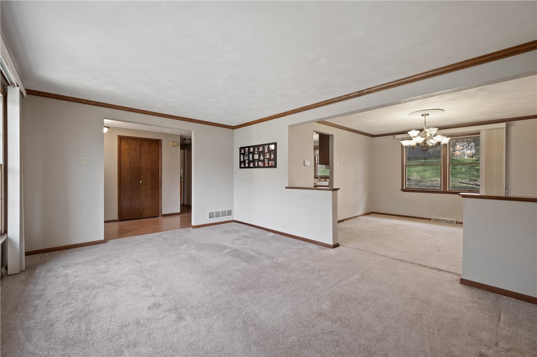 201 Cameron Dr Dr, Manor, Pennsylvania image 6
