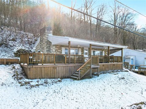 447 Lake Side Rd Addison Boro PA 15411