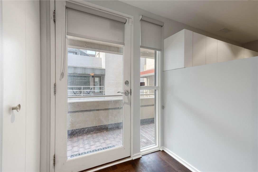 5030 FIFTH AVE 212
