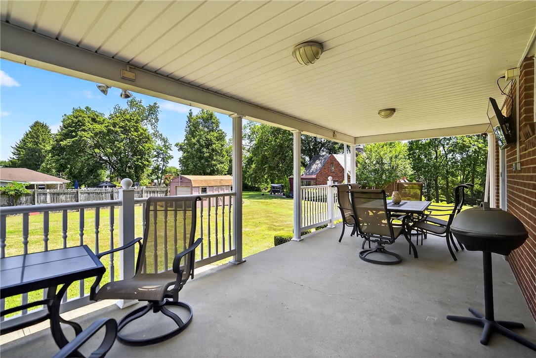 Moon/Crescent Twp, Pennsylvania 15108, United States, 4 Bedrooms Bedrooms, ,3 BathroomsBathrooms,Residential,Active,243307