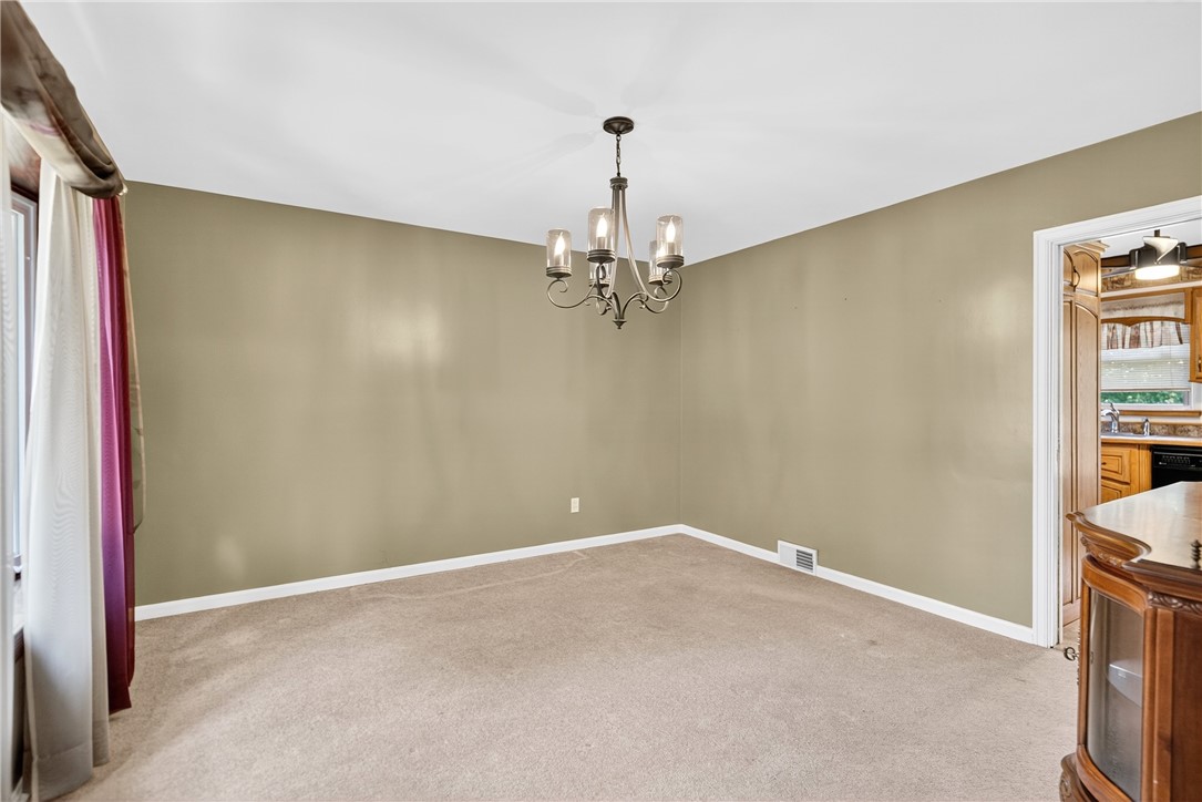 Moon/Crescent Twp, Pennsylvania 15108, United States, 4 Bedrooms Bedrooms, ,3 BathroomsBathrooms,Residential,Active,243307