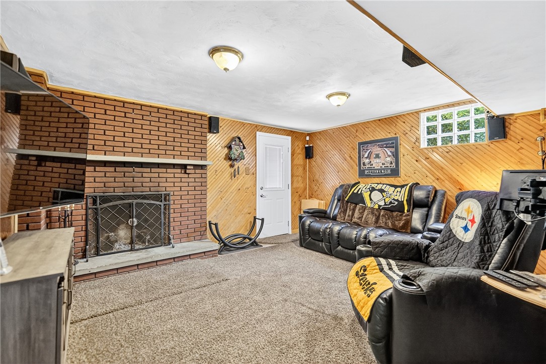 Moon/Crescent Twp, Pennsylvania 15108, United States, 4 Bedrooms Bedrooms, ,3 BathroomsBathrooms,Residential,Active,243307