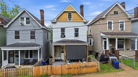 Photo of 1017 Uvilla St, Pittsburgh, PA 15220 (MLS # 1752376)