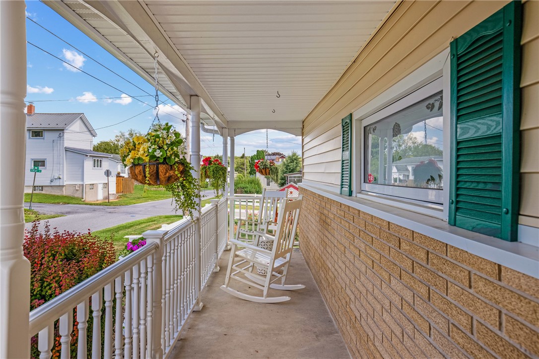 Central City, Pennsylvania 15926, United States, 4 Bedrooms Bedrooms, ,2 BathroomsBathrooms,Residential,Active,176901