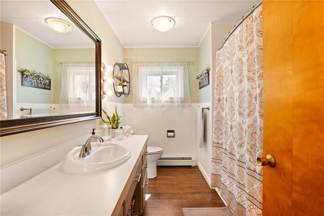 Central City, Pennsylvania 15926, United States, 4 Bedrooms Bedrooms, ,2 BathroomsBathrooms,Residential,Active,176901