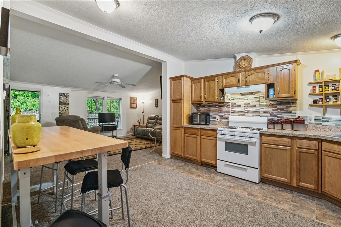 306 Evergreen Ct, Export, Pennsylvania image 7