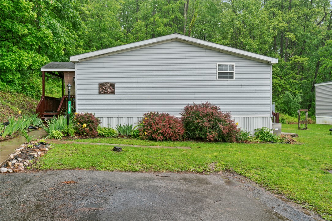 306 Evergreen Ct, Export, Pennsylvania image 1