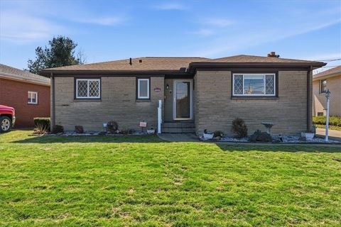 Homes For Sale - 2355 Calvert Street St<br/> Aliquippa, PA 15001