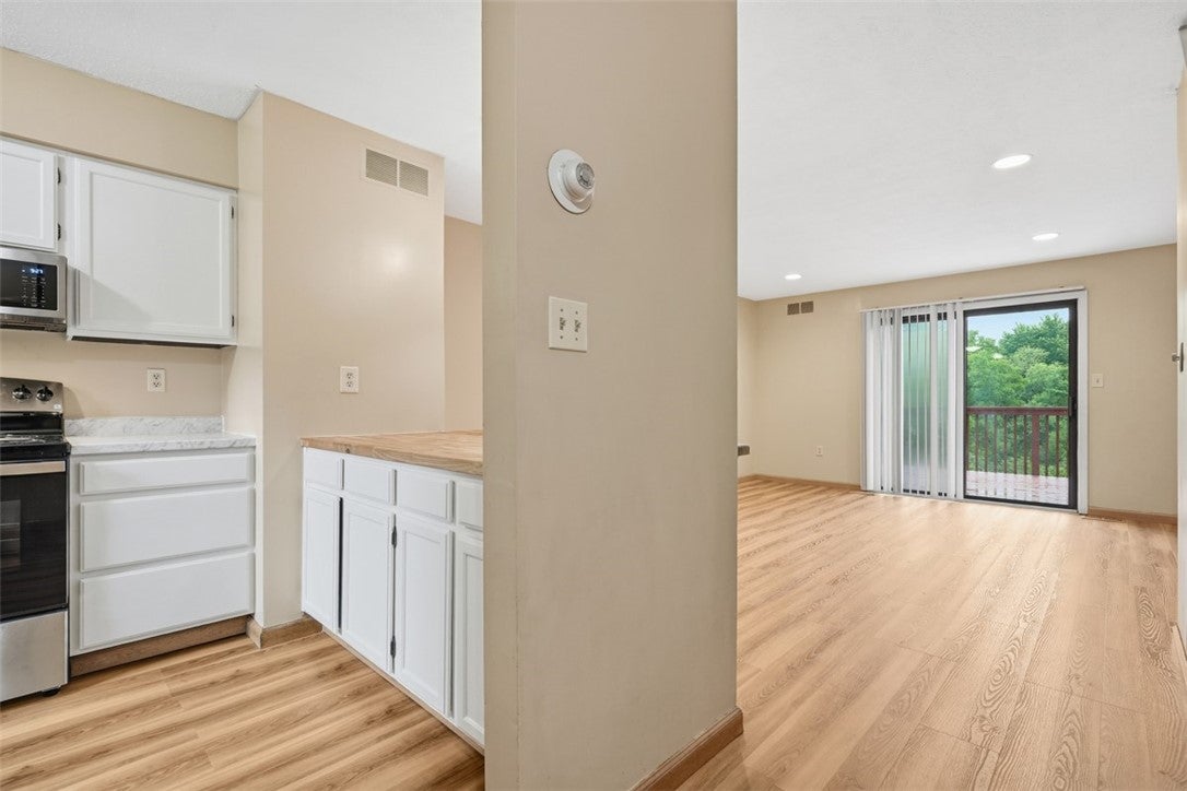225 Woodhaven Dr