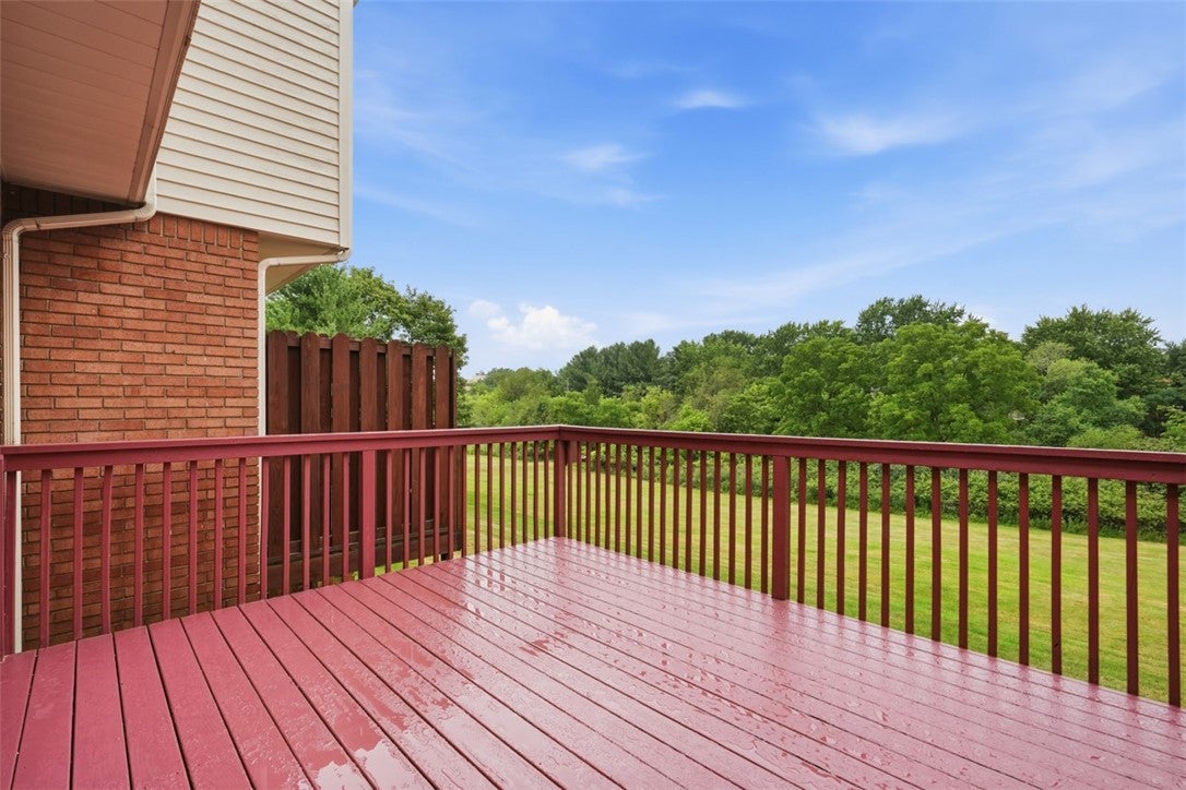 225 Woodhaven Dr