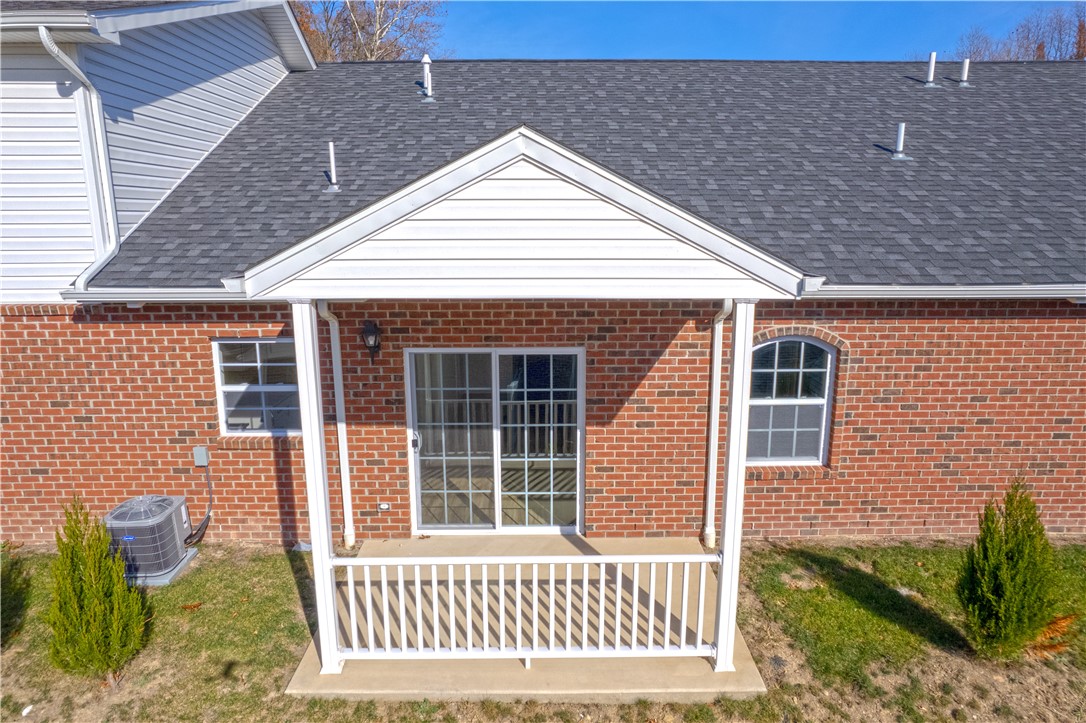 Lower Burrell, Pennsylvania 15068, United States, 2 Bedrooms Bedrooms, ,2 BathroomsBathrooms,Residential,Contingent,32078