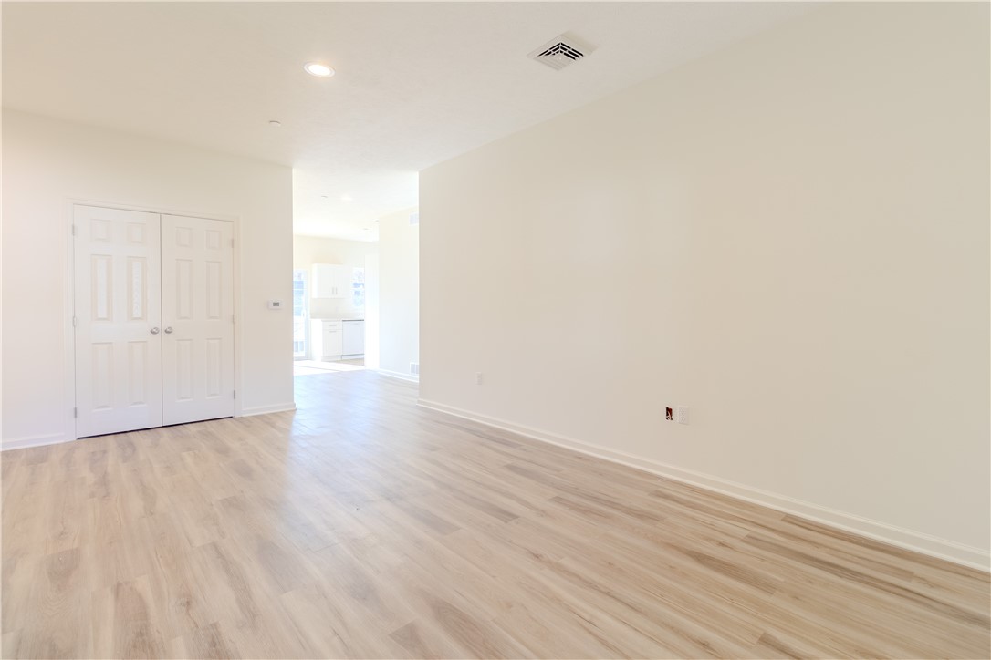 Lower Burrell, Pennsylvania 15068, United States, 2 Bedrooms Bedrooms, ,2 BathroomsBathrooms,Residential,Contingent,32078