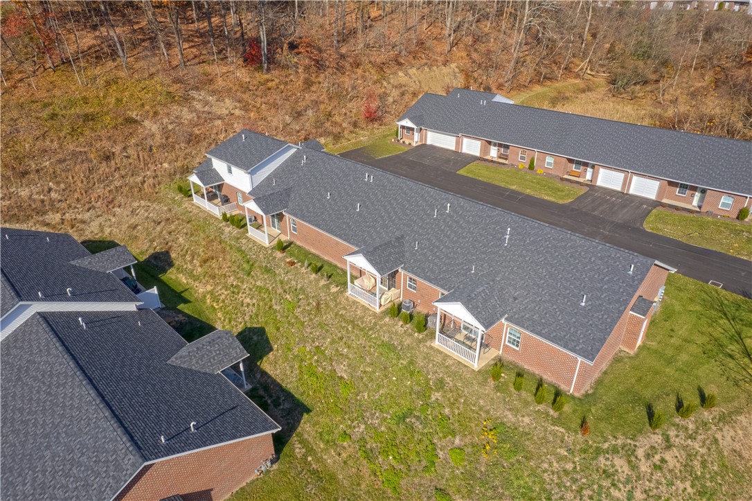 Lower Burrell, Pennsylvania 15068, United States, 2 Bedrooms Bedrooms, ,2 BathroomsBathrooms,Residential,Contingent,32078