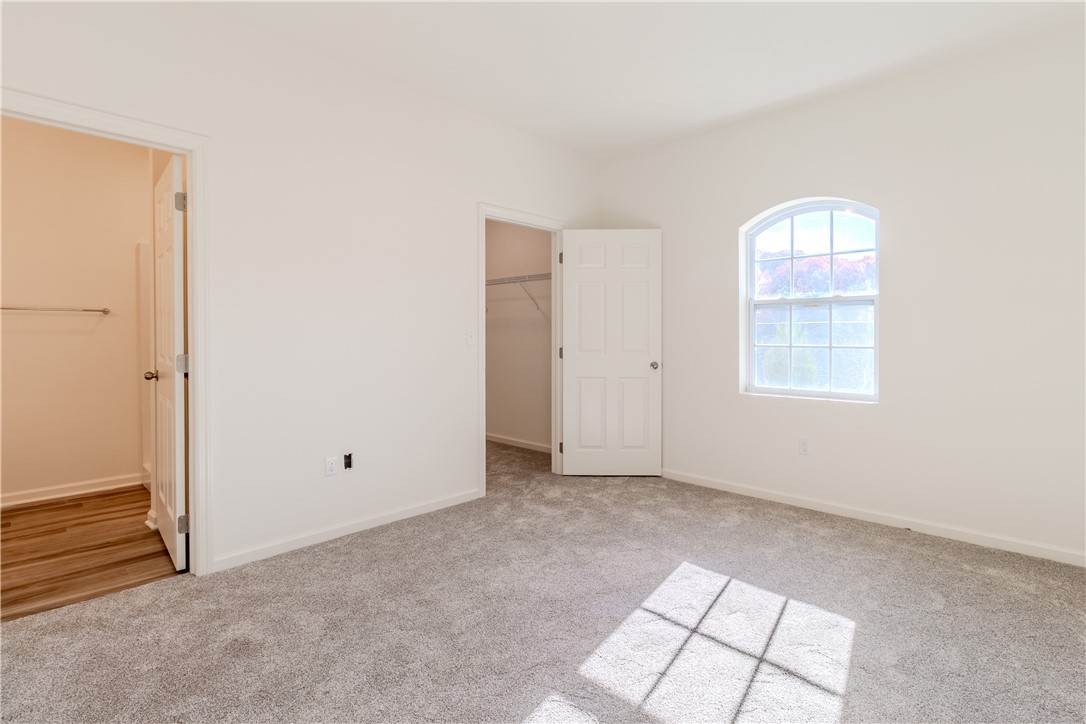 Lower Burrell, Pennsylvania 15068, United States, 2 Bedrooms Bedrooms, ,2 BathroomsBathrooms,Residential,Contingent,32078