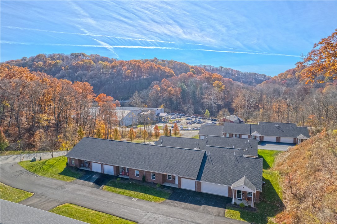 Lower Burrell, Pennsylvania 15068, United States, 2 Bedrooms Bedrooms, ,2 BathroomsBathrooms,Residential,Contingent,32078