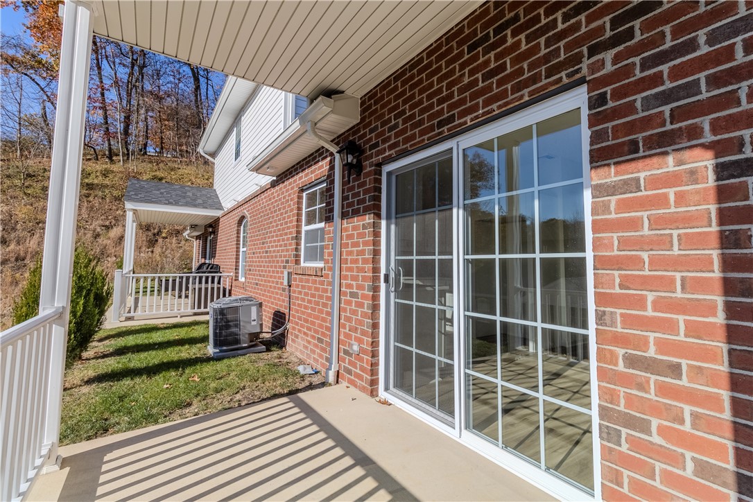 Lower Burrell, Pennsylvania 15068, United States, 2 Bedrooms Bedrooms, ,2 BathroomsBathrooms,Residential,Contingent,32078