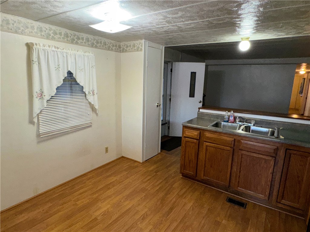 508 Leonard Ave Ave, Houston, Pennsylvania image 5