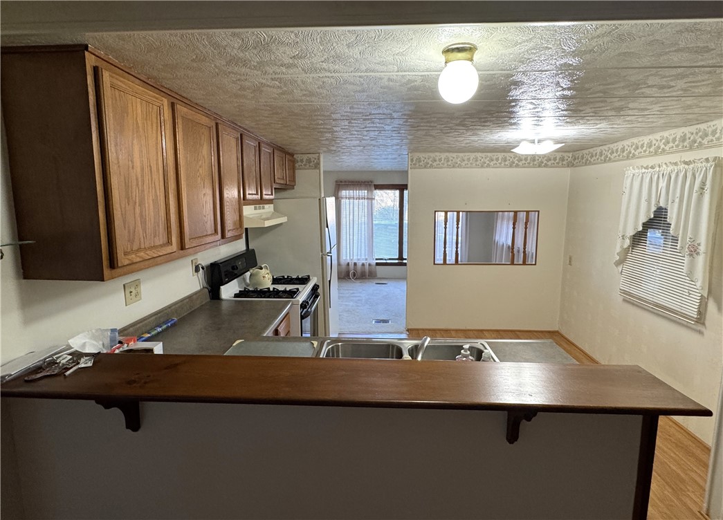 508 Leonard Ave Ave, Houston, Pennsylvania image 4