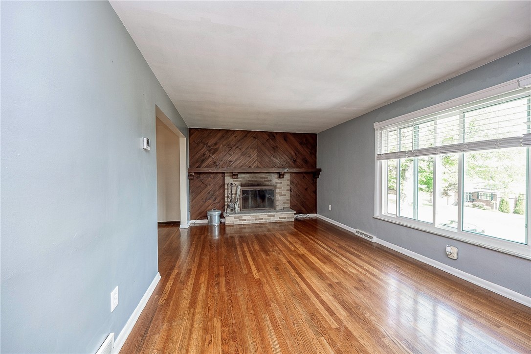 Center Twp, Pennsylvania 15001, United States, 4 Bedrooms Bedrooms, ,3 BathroomsBathrooms,Residential,Active,153381