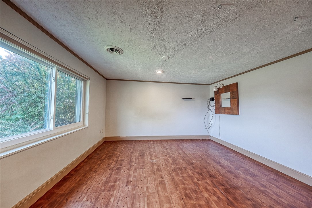 Center Twp, Pennsylvania 15001, United States, 4 Bedrooms Bedrooms, ,3 BathroomsBathrooms,Residential,Active,153381