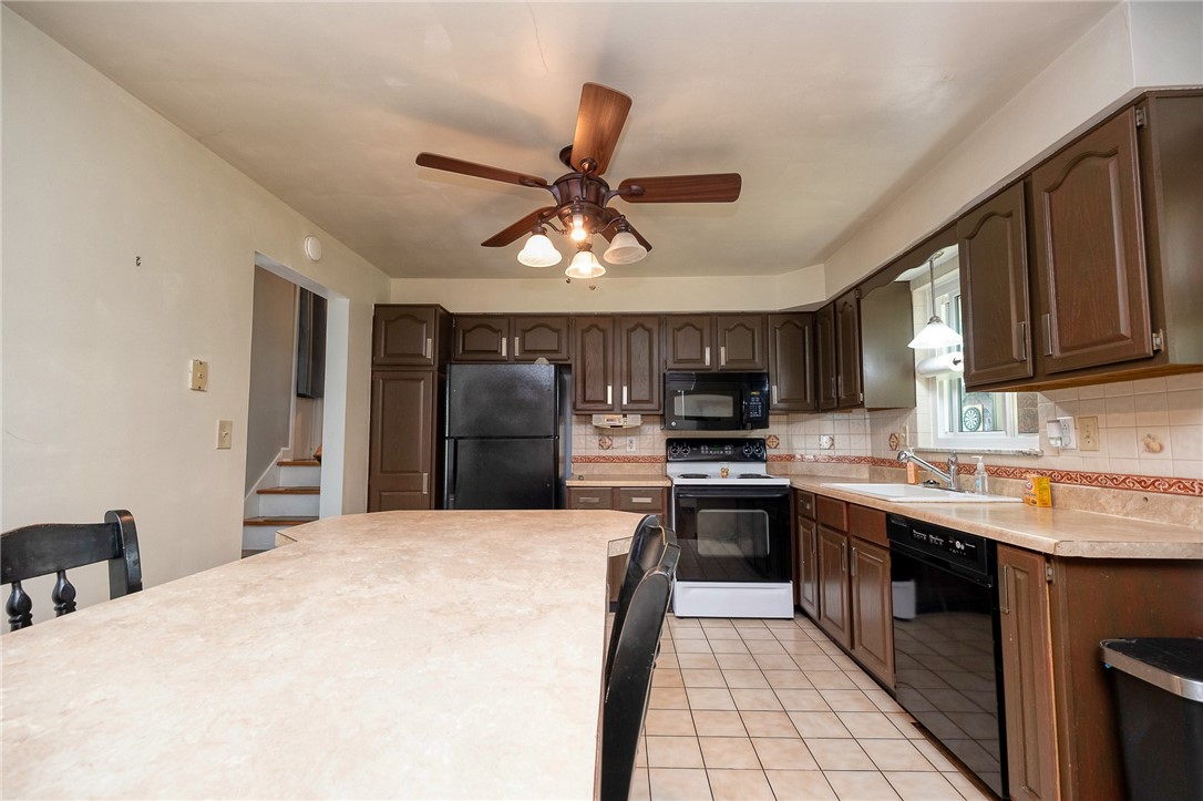 Center Twp, Pennsylvania 15001, United States, 4 Bedrooms Bedrooms, ,3 BathroomsBathrooms,Residential,Active,153381