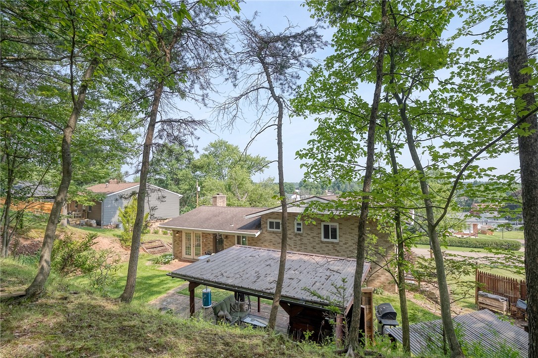 Center Twp, Pennsylvania 15001, United States, 4 Bedrooms Bedrooms, ,3 BathroomsBathrooms,Residential,Active,153381