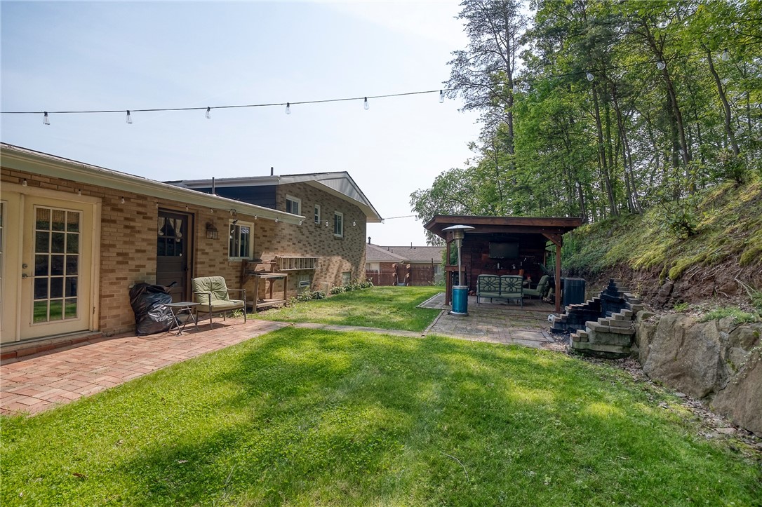 Center Twp, Pennsylvania 15001, United States, 4 Bedrooms Bedrooms, ,3 BathroomsBathrooms,Residential,Active,153381